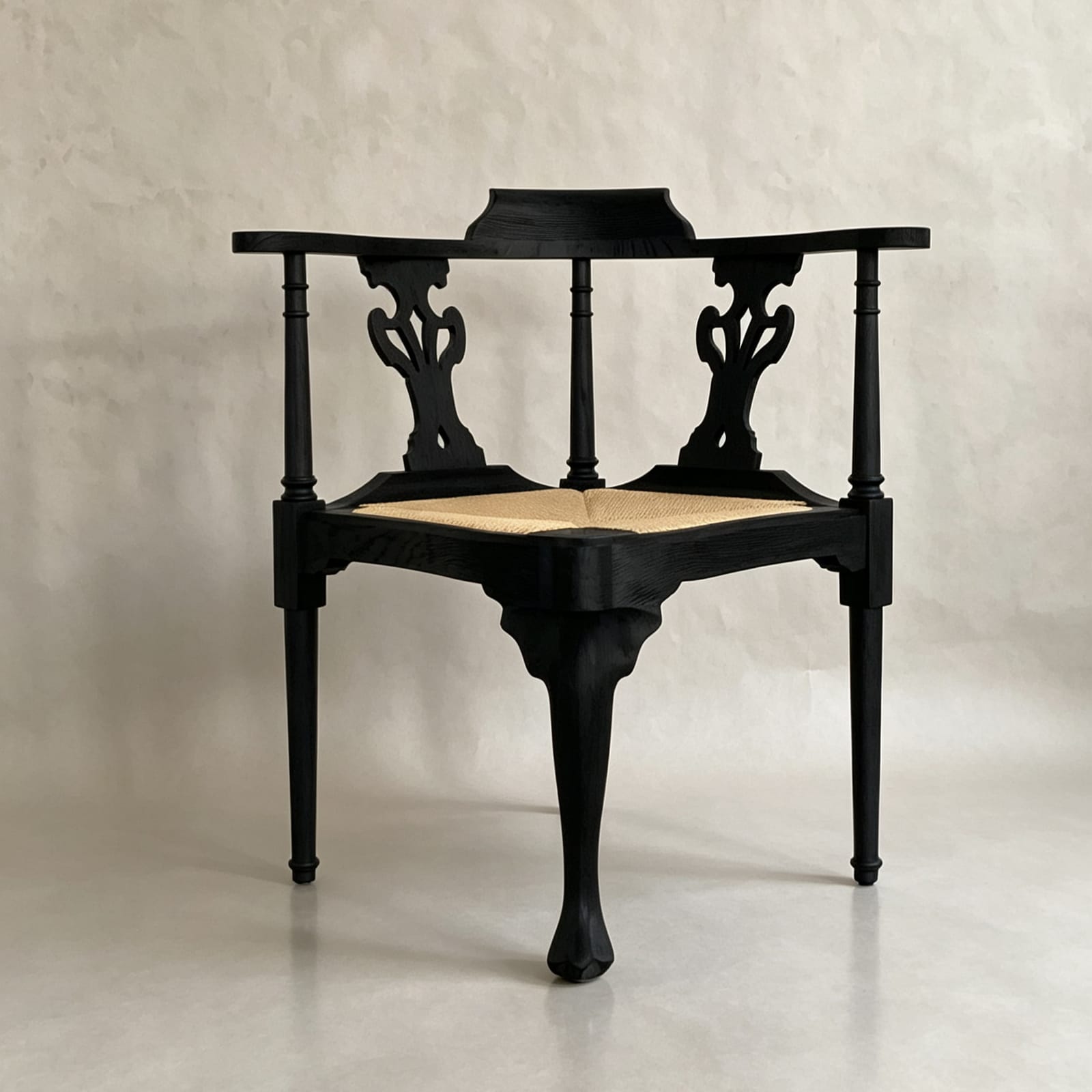 CORNER CHAIR