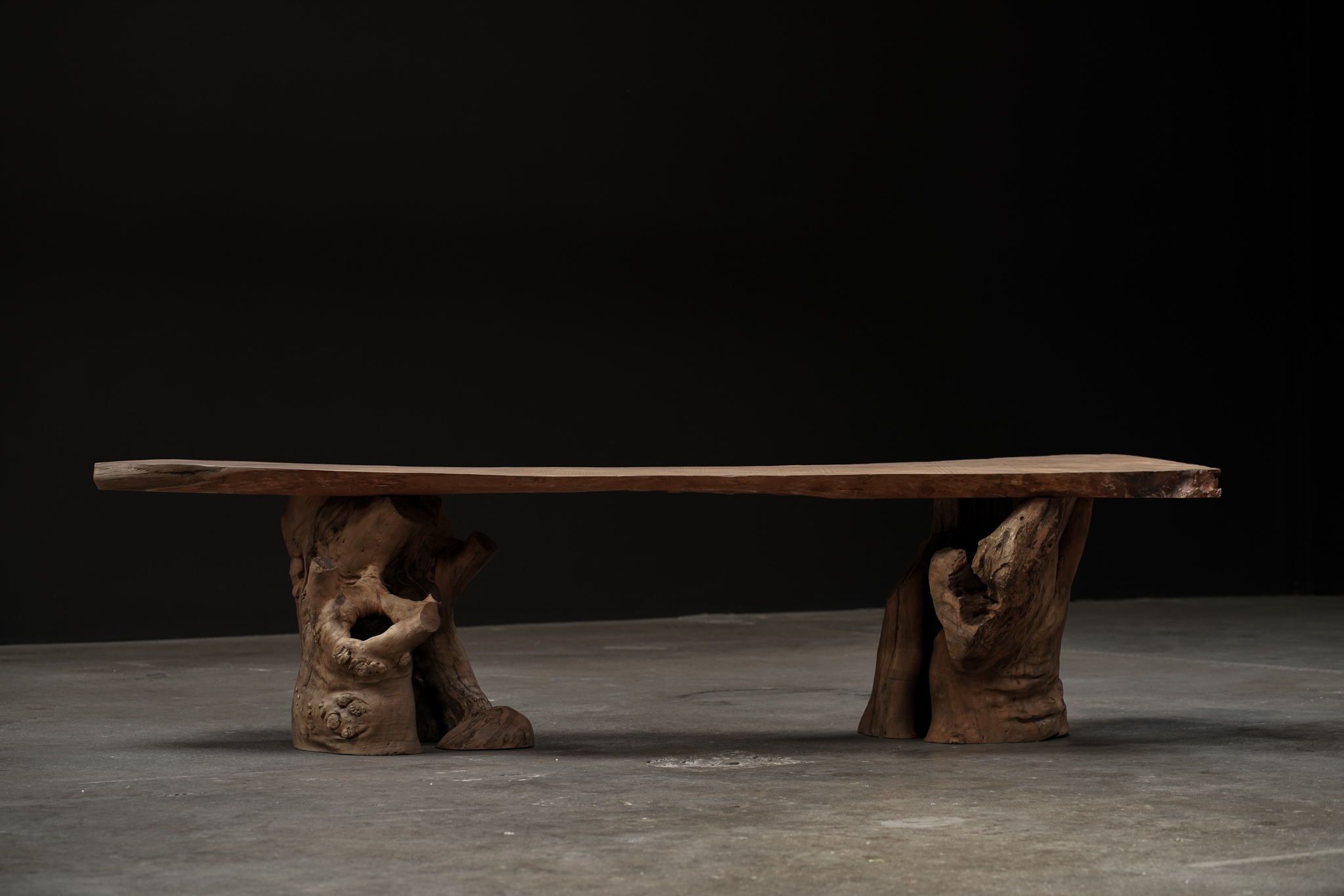 Curved Bench with Trunk Base 
