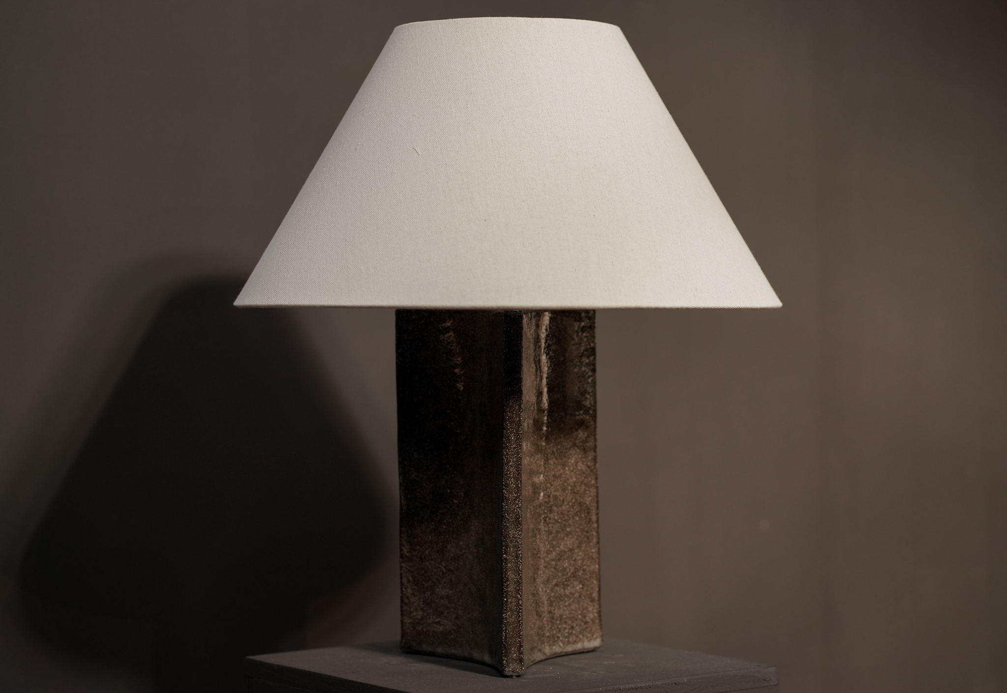 “Tri” Lamp, Peat 