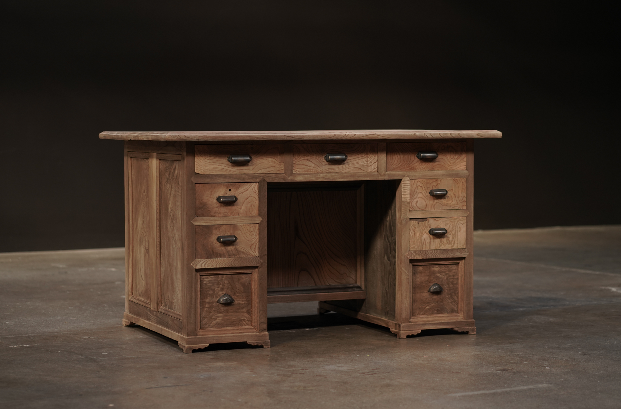 Organic Desk, Japan