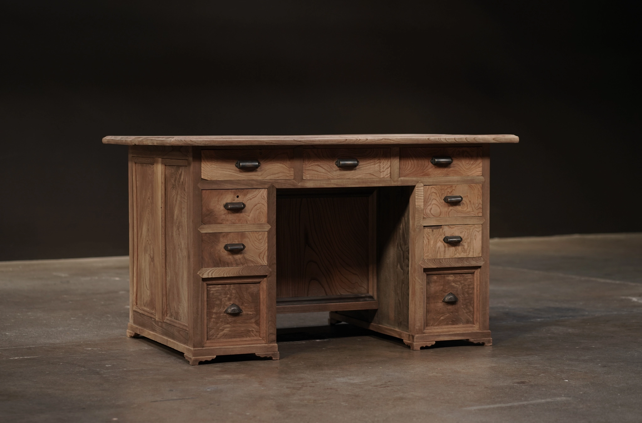 Organic Desk, Japan