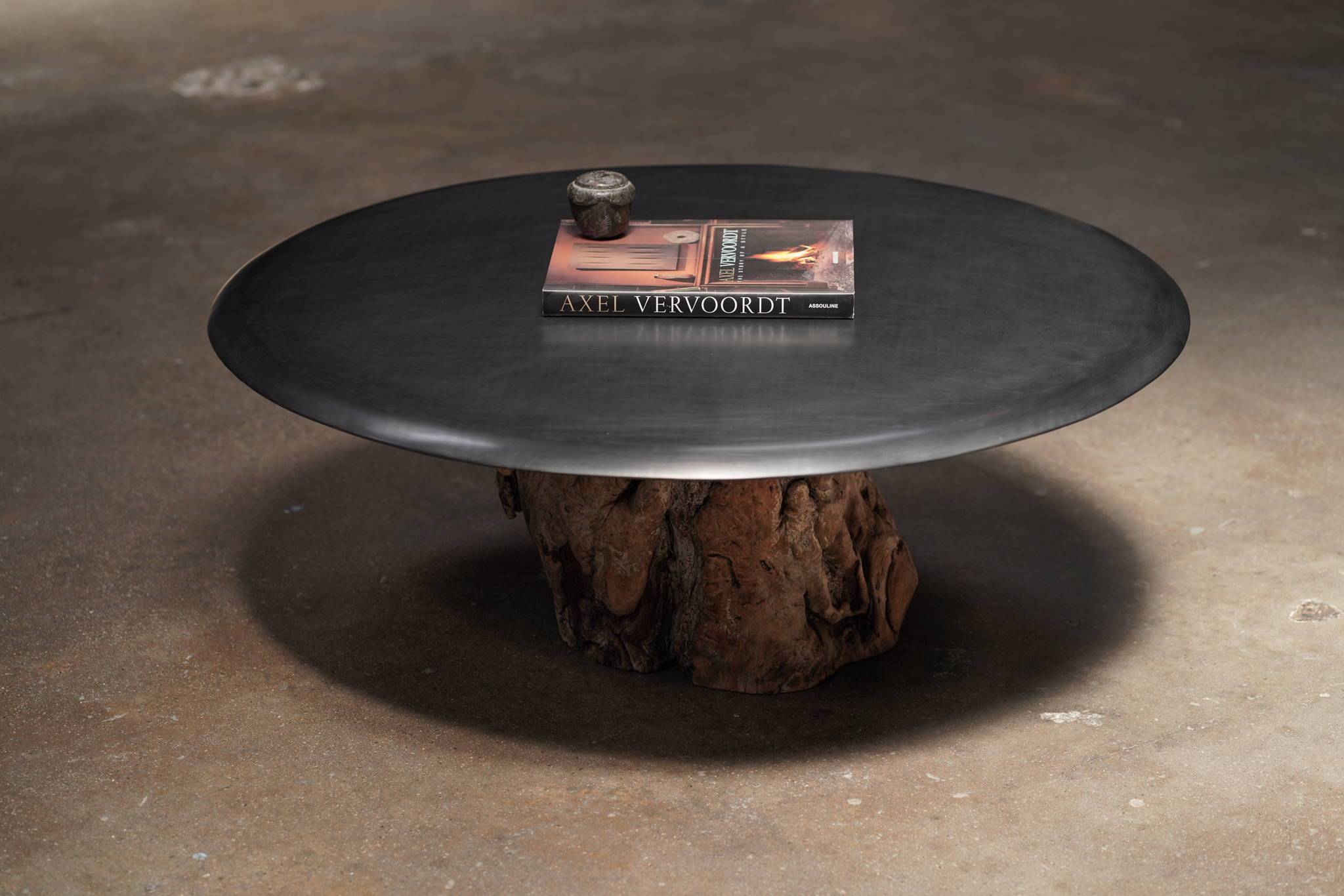 Stump Cashew Top Table