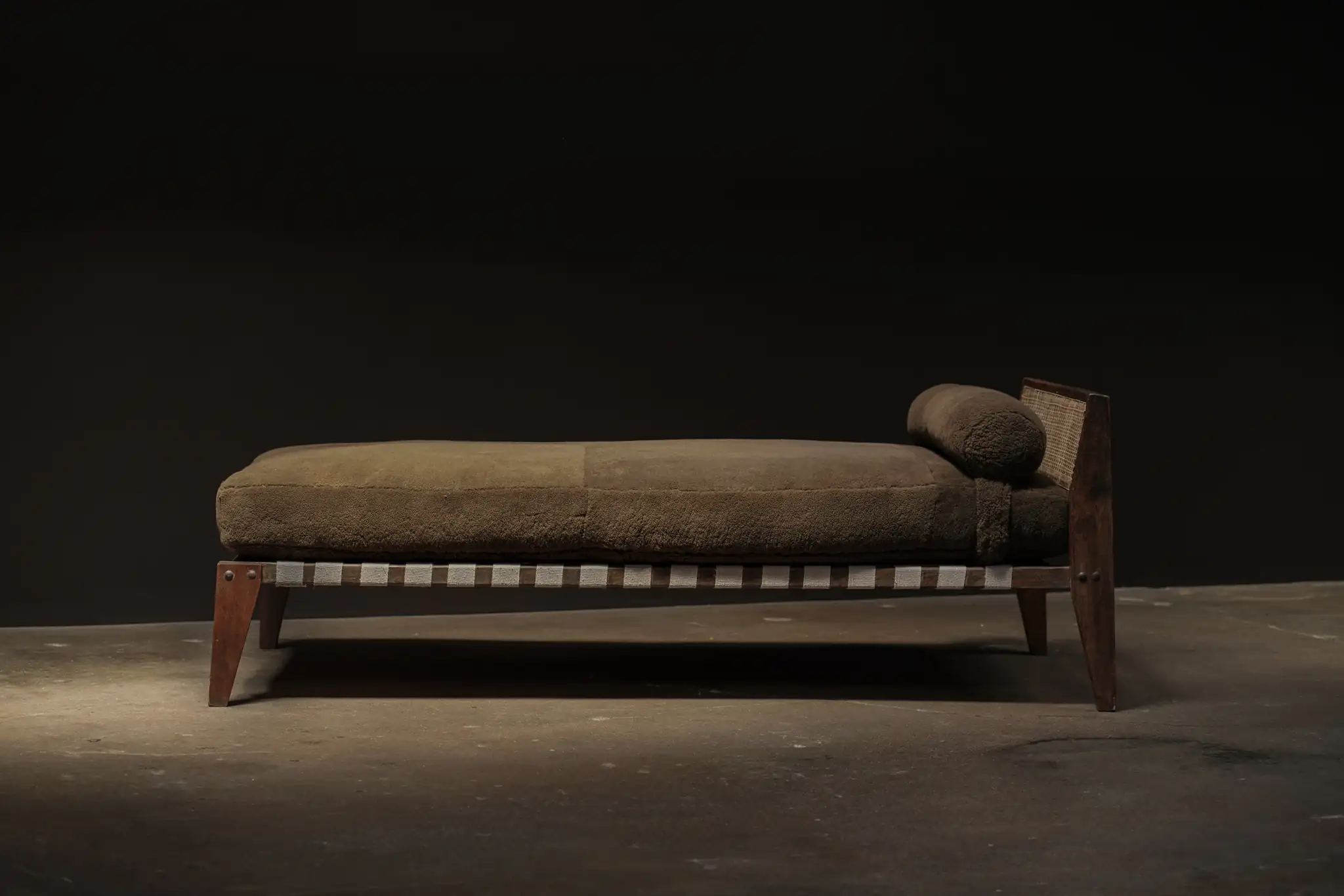 Pierre Jeanneret Webbed Daybed, Shearling